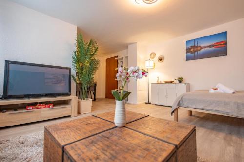 HANNIBAL - Studio-Apartment Iris 10, Parkplatz, Küche, WLAN, Nähe Autobahn