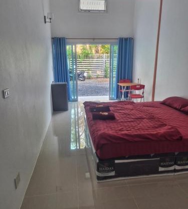 Happy 13 Rooms