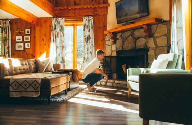 Happy Camper Chalet w/ Hot Tub & Sauna on Mountain