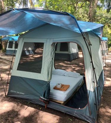 Happy Camping Arrecifes dentro del Parque Nacional Natural Tayrona