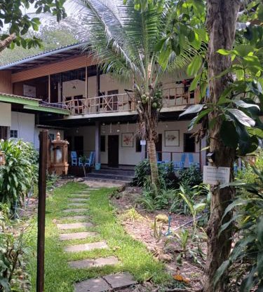 Happy Days Guest House