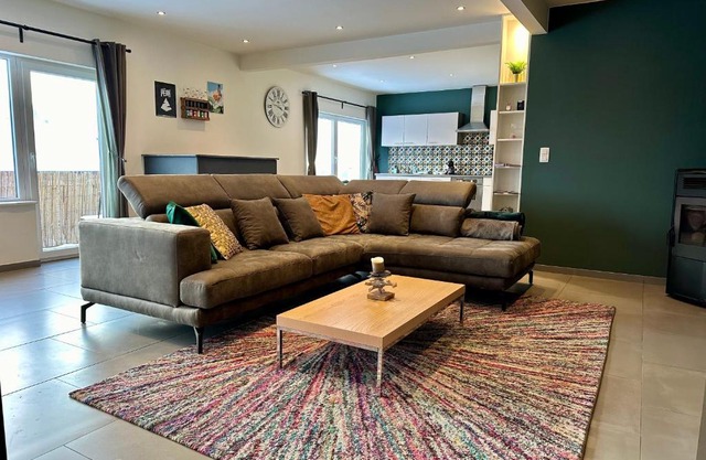 Happy Duplex