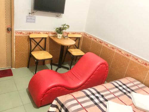 Happy Motel