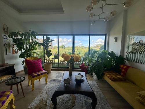 Happy Place Apartment