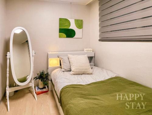 HAPPY STAY in seoul near kspo dome, #LotteTower #FreeParking #7NightsAirportPickup #GroupStay #DDP #Jongno #6PeopleAccommodation #8MinFromDunchonStation