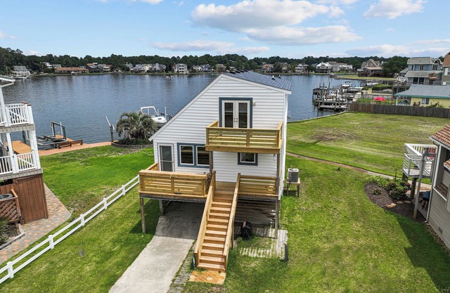 Harbour House 3 Bedroom Soundfront in Colington