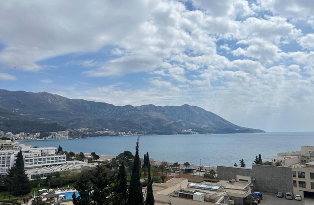 Harmonia Budva 1 - Apartment with Sea Viewn