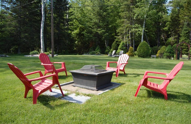 Harmony Hill Bungalow at Bretton Woods w/private backyard & jacuzzi