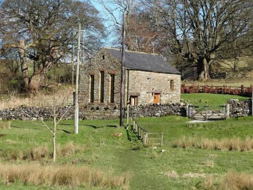 Harrys Barn detached character property