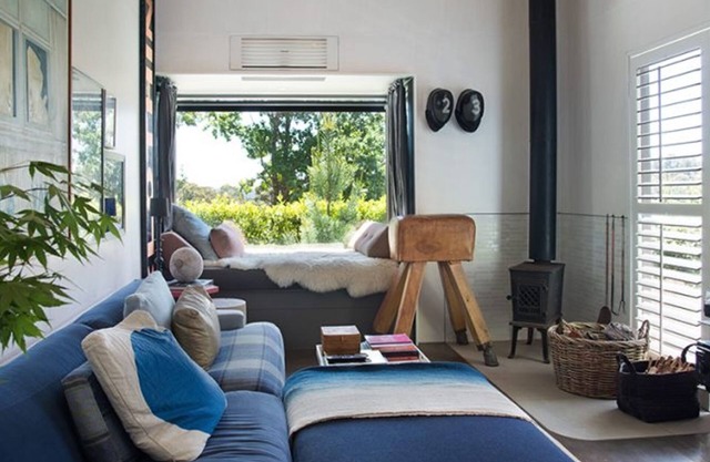 Harts Lane Stag and Millies- sleek design and pet friendly