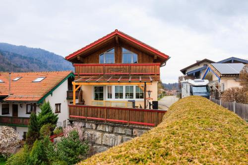Hasenchalet Ruhpolding, familienfreundlich, Badewanne, Chiemgau-Karte inklusive