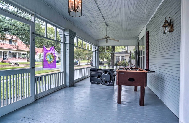 Haunted Shreveport Home ~ 3 Mi to Downtown Fun!