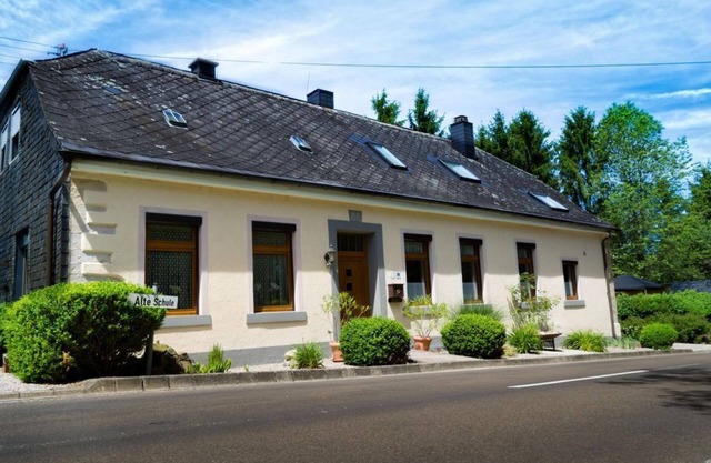Haus Alte Schule - Holiday apartment "Bergkristall"