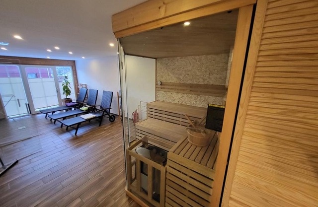 Haus am Berg - großes Haus mit Sauna für bis zu 10 Personen unweit vom Skihang