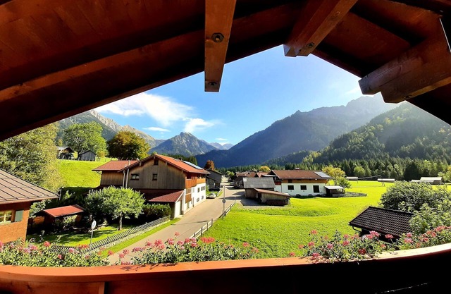 Haus Angelika - Holiday apartment Schrecksee - Holiday apartment Schrecksee (85 sqm) with balcony