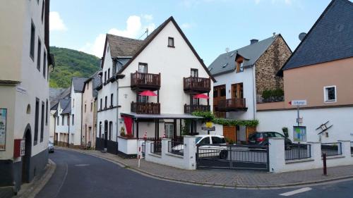 Haus-Born-Simon