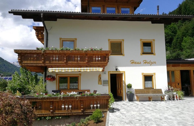 Haus Holzer