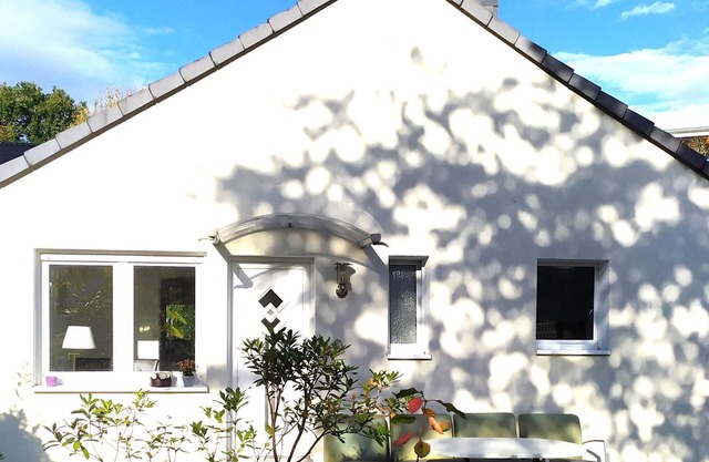 Haus im Garten in der Nähe von Köln-Messe