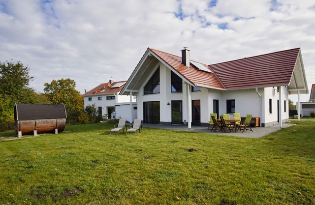 Haus in Idyllischer Lage mit Sauna, Terrasse und Garten - Villa Mondlicht