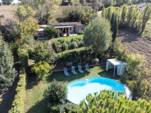 Haus In Ostra Mit Privatem Pool