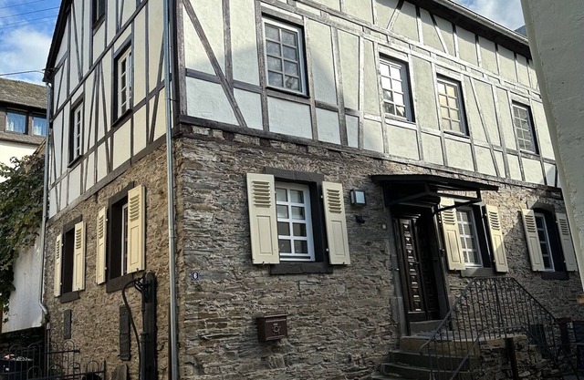 Haus Moselflair - Completely renovated with old charm - Infrared sauna