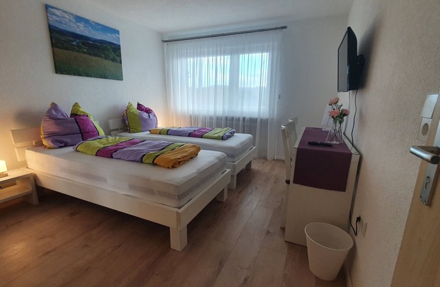 Haus "SCHWEIZBLICK" 120 qm große Ferienwohnung direkt an der Schweizer Grenze