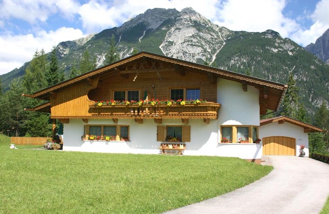 Haus Schiefer