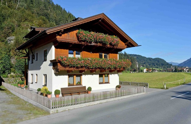 Haus Schiestl - apartments ideally located in the middle of the Zillertal