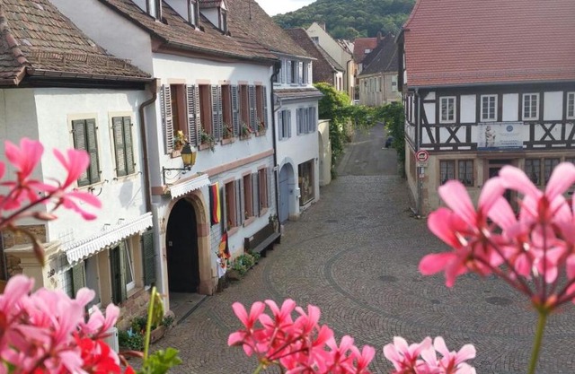 Haus Wasmuth - Ferienwohnung DORFPLATZ