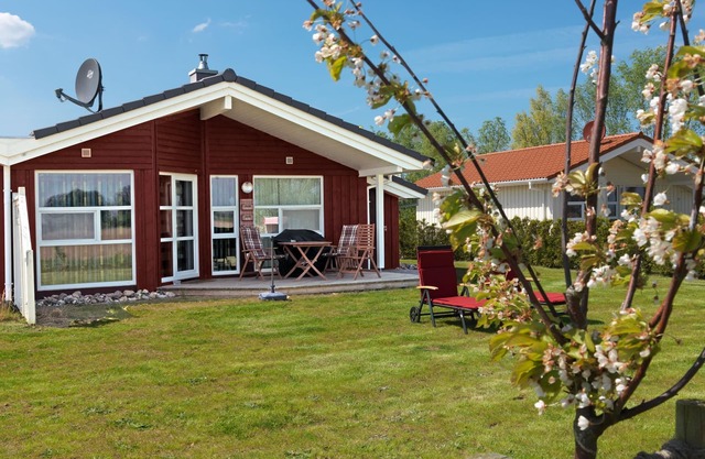 Haus Wassermann - In a peaceful location, directly on the Salzhaff with a view o