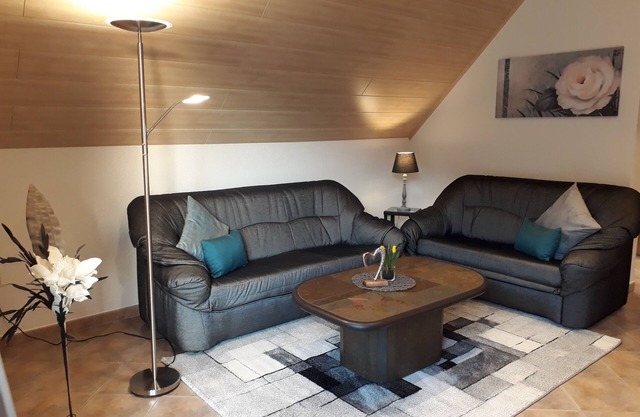 Haus Weingarten vacation apartment "Romantik" with direct Moselle view