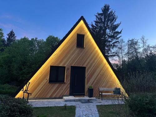 Haus28 - Modernes A-Frame im Wald