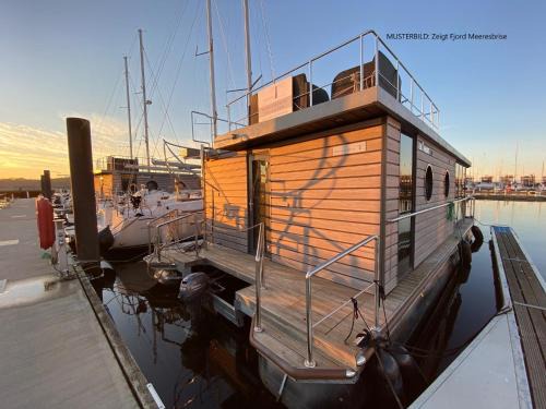 Hausboot Fjord MobyDick in Flensburg mit Dachterrasse