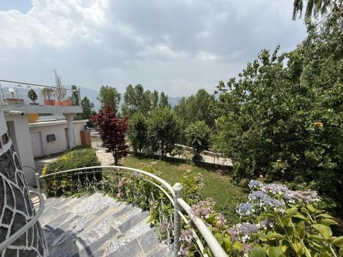 Haven Lodge Bhurban, 3BR Entire Home with Lawn