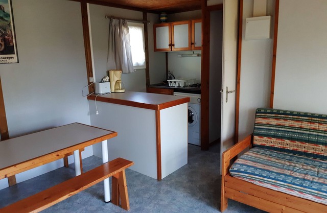Haven of peace close to tourist attractions in the Lot and Aveyron valleys