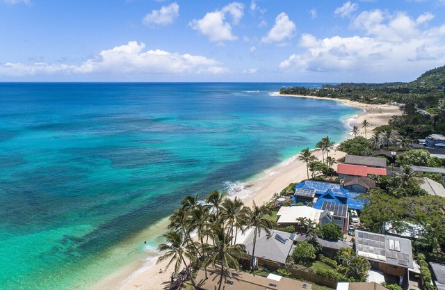 Hawaii Oceanfront Beach House | Paradise on the Beach | Family Activities