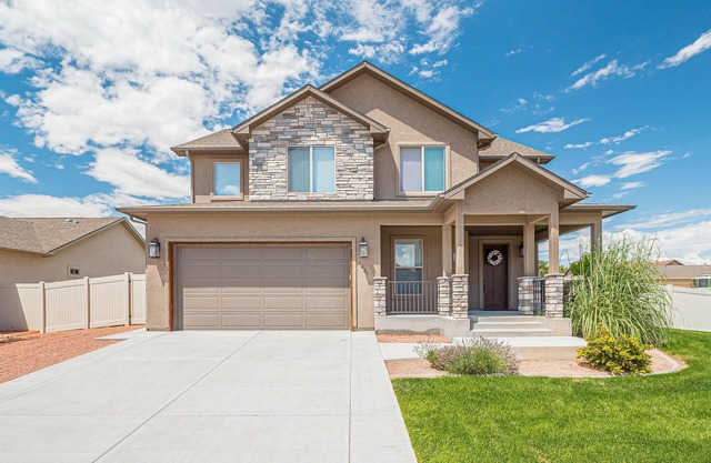 Hawk 5: Dog-Friendly Downtown Home