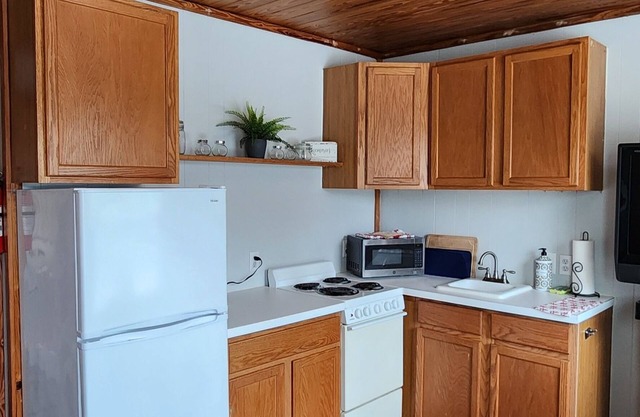 Hawks Nest Loft, A rustic but cozy upstairs barn loft, No Cleaning fees.