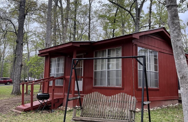 Hawthorne Fish & Fun Guest house