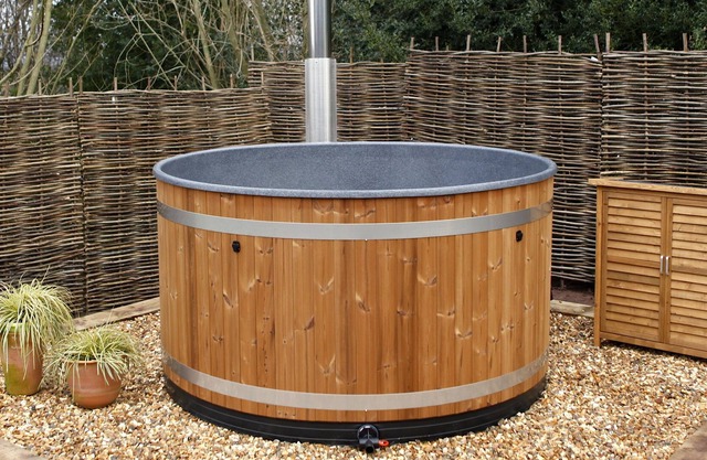 Hay on Wye holiday home with hot tub and games room