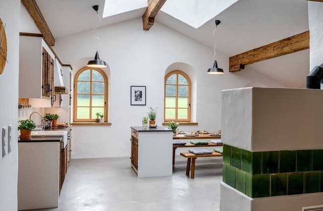 Hay room 142sqm, 3 bedrooms, 2 bathrooms, fireplace, sauna, balcony