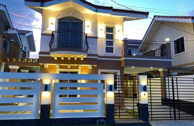 Hayahay sa tagaytay suntrust verona