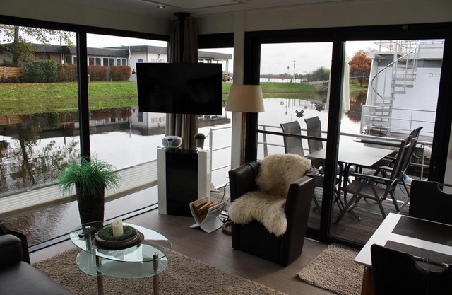 HB 3 - Hausboot Bad Bederkesa