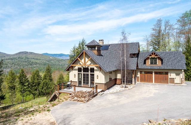 Headwall at The Peaks- Spectacular Custom Mountain Retreat