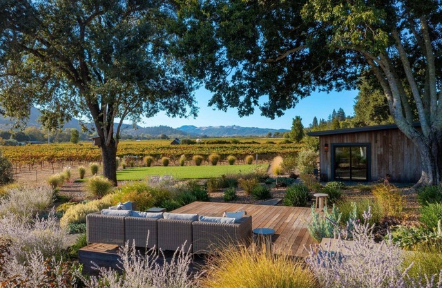 Healdsburg 3-Bedroom Home Surrounded by Manicured Gardens and Stunning Vineyards