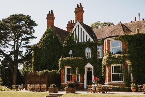 Healing Manor Hotel