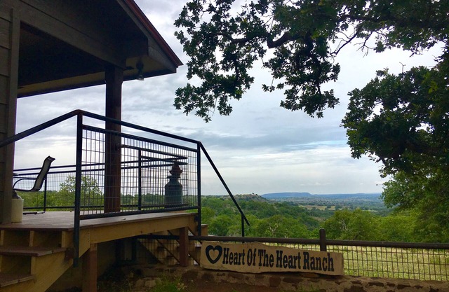 Heart of Heart Guest Lodge 5 bedroom,5 baths,den,kitchen. Mason County
