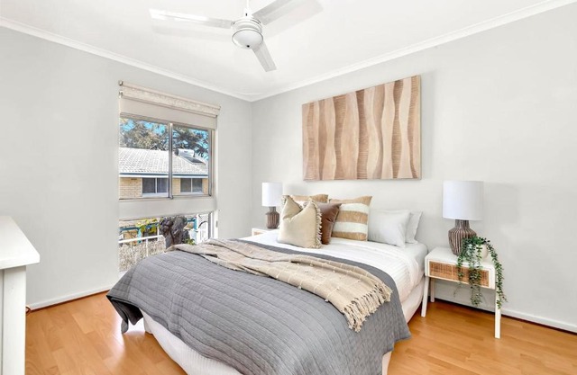 Heart of Henley - A Homey Hideaway by the Beach