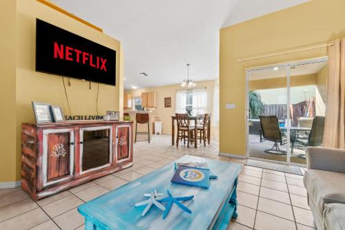 Heart of the Waves - 3BR & 2BA Beach Retreat - NEW HOT TUB - Outside Patio with Grill & Seating, Steps to Fun!