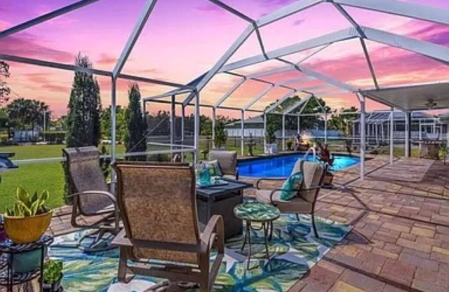 Heated Pool; Elegant & Cozy Home